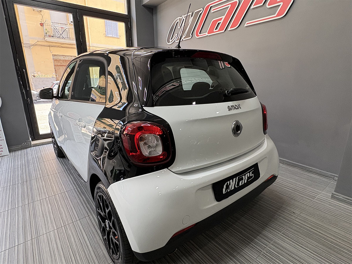 Smart ForFour 1.0 Twinamic Automatica 71cv Passion ITALIANA