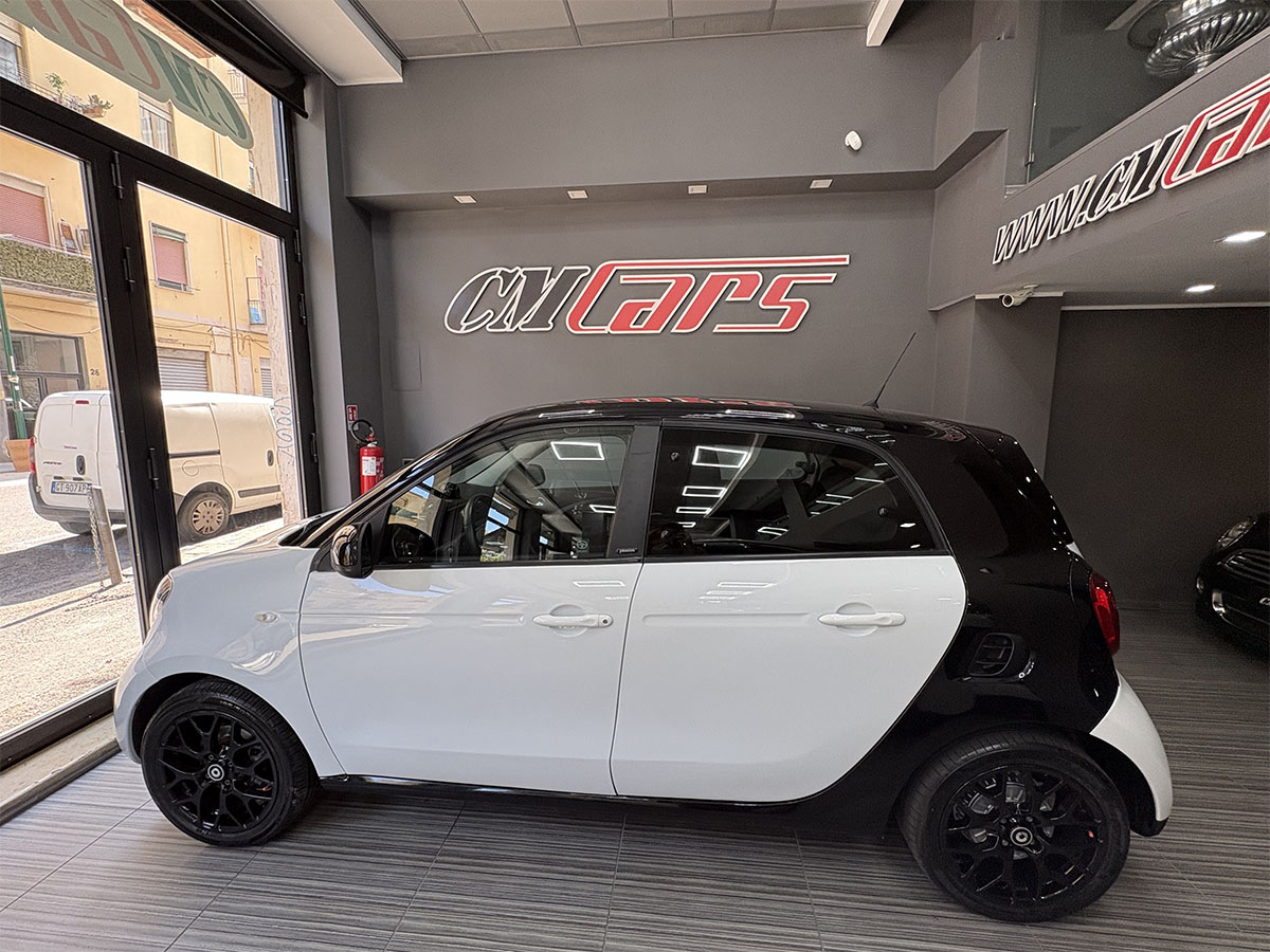 Smart ForFour 1.0 Twinamic Automatica 71cv Passion ITALIANA