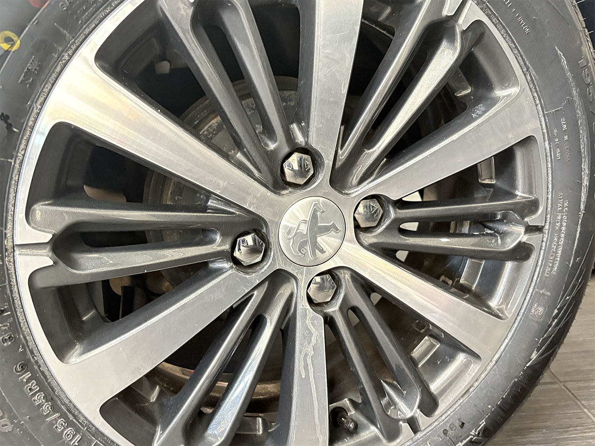 Peugeot 208 1.6 BlueHDI 75cv Allure ITALIANA