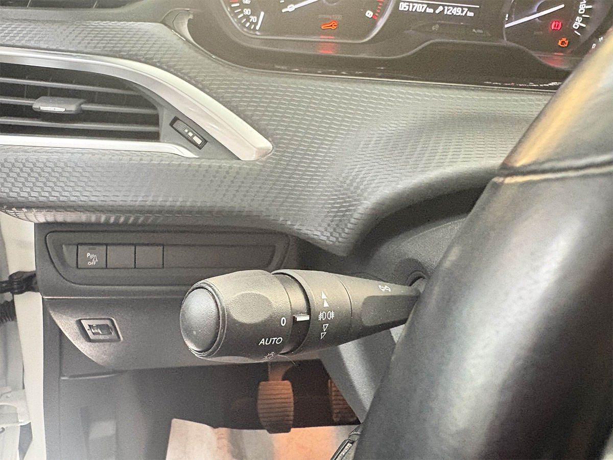 Peugeot 208 1.6 BlueHDI 75cv Allure ITALIANA