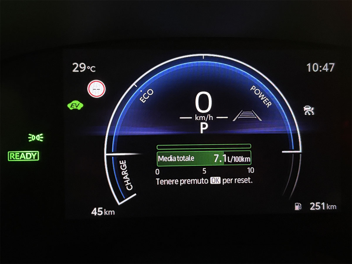 Toyota Aygo X 1.5 HEV Full Hybrid e-cvt Automatica 116cv Icon ITALIANA – KM ZERO