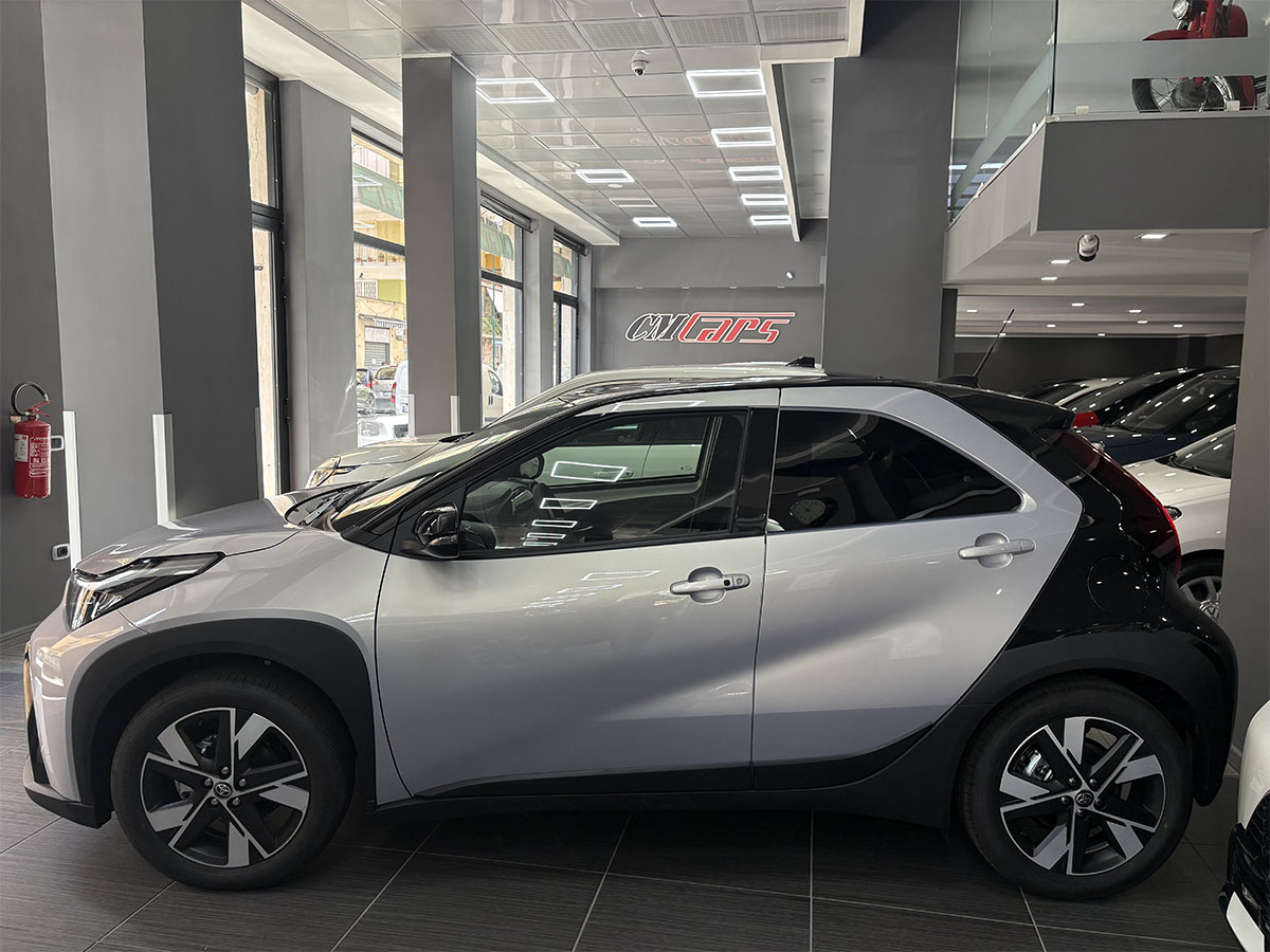 Toyota Aygo X 1.5 HEV Full Hybrid e-cvt Automatica 116cv Icon ITALIANA – KM ZERO