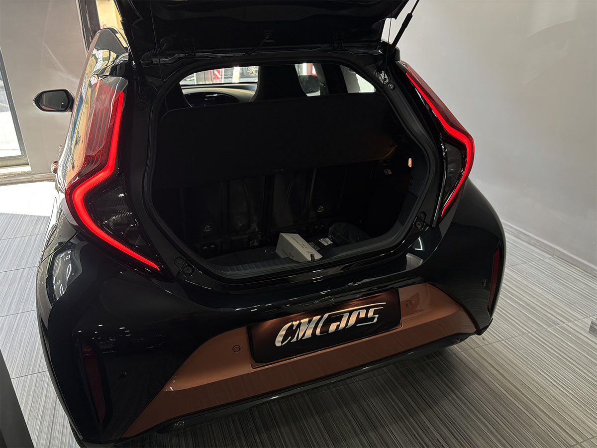 Toyota Aygo X 1.5 HEV 116cv E-CVT Automatica Premium ITALIANA – KM ZERO