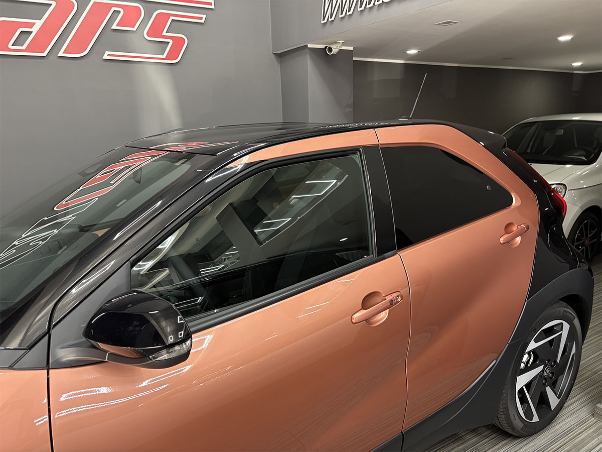 Toyota Aygo X 1.5 HEV 116cv E-CVT Automatica Premium ITALIANA – KM ZERO