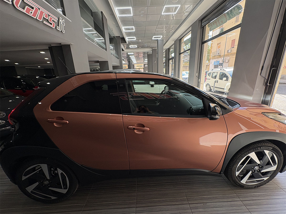Toyota Aygo X 1.5 HEV 116cv E-CVT Automatica Premium ITALIANA – KM ZERO