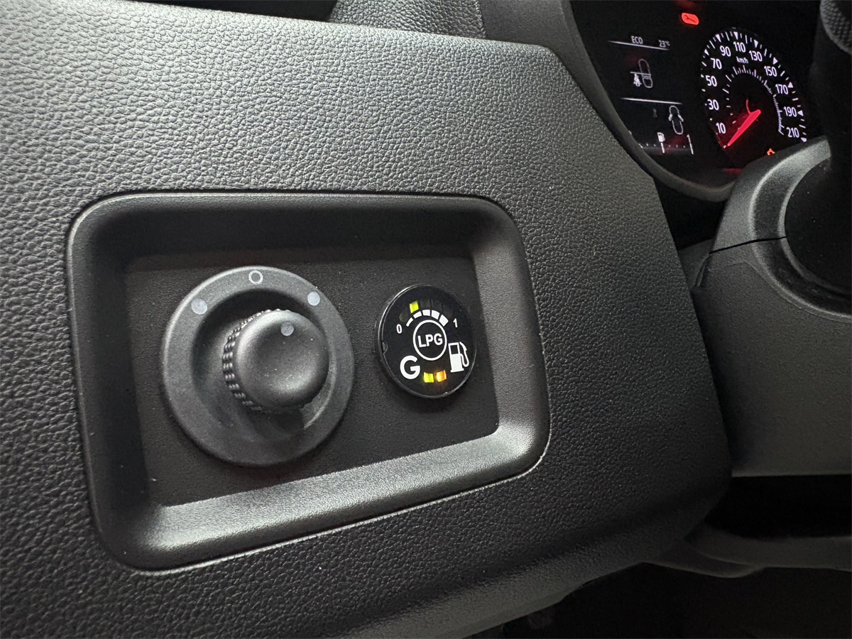 Dacia Duster 1.6 GPL di SERIE 114cv Comfort ITALIANA