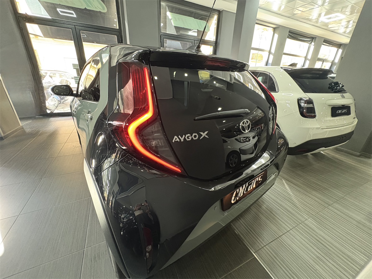 Toyota Aygo X 1.5 HEV Full Hybrid e-cvt Automatica 116cv Icon ITALIANA – KM ZERO